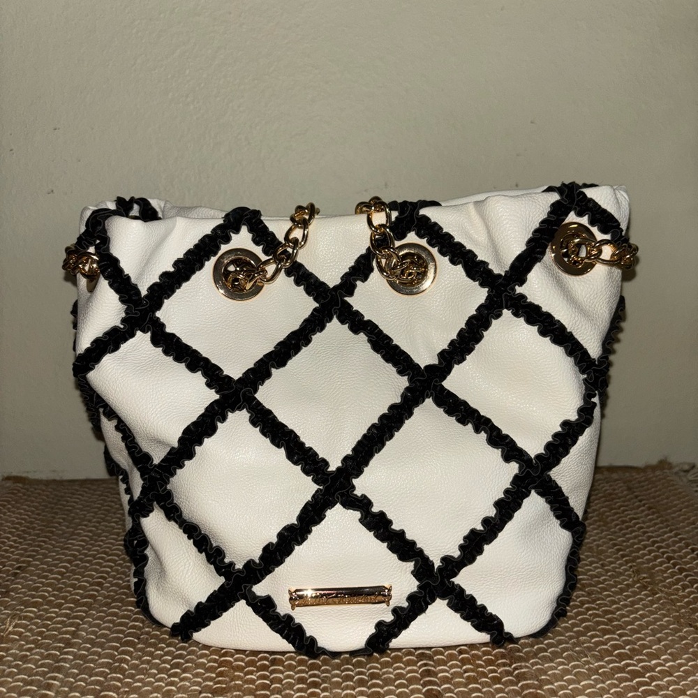 Betsy Johnson Elegant Black and White Tote Bag - Picture 6 of 11